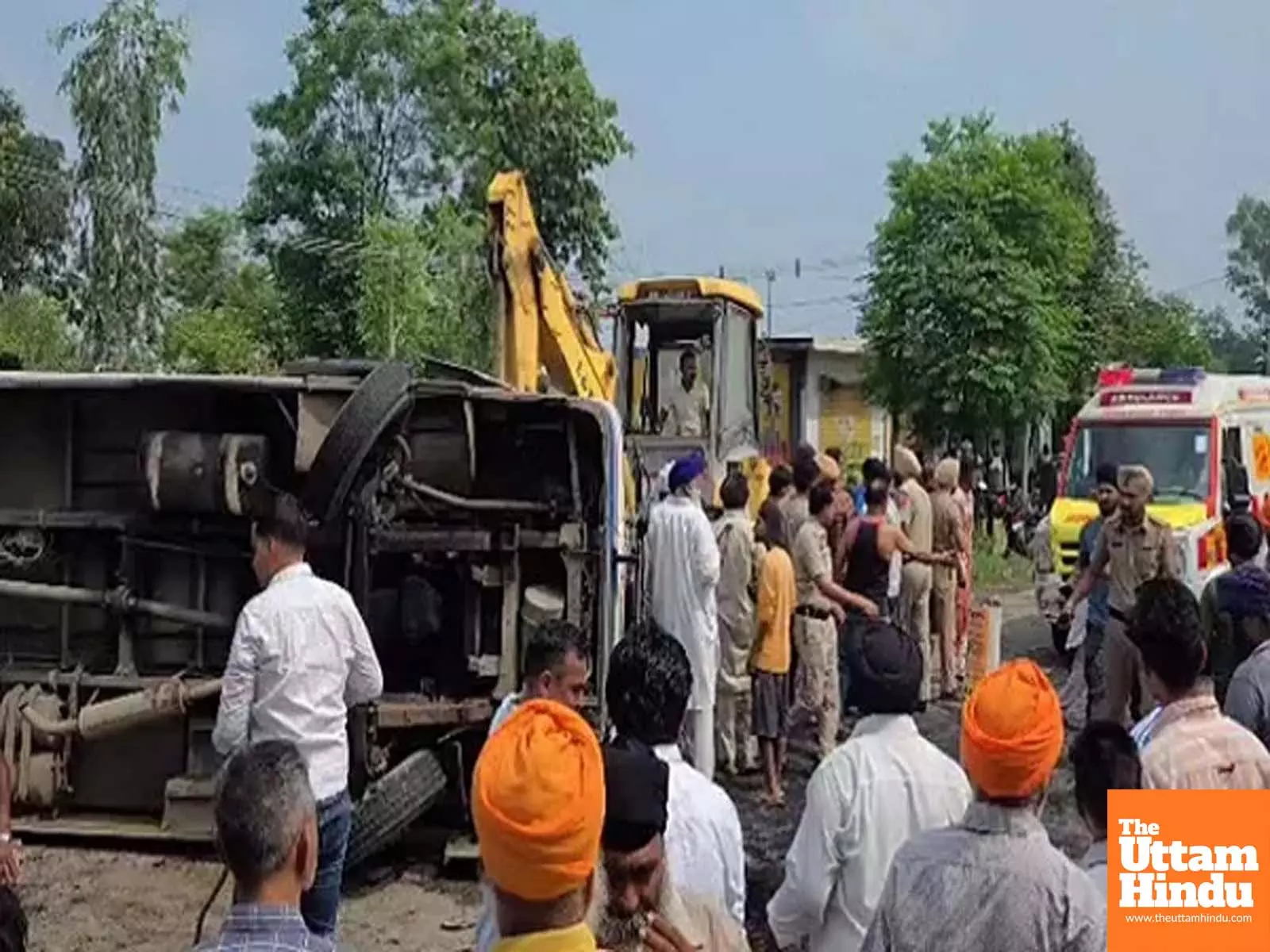Deadly Bus Crash in Dasuha: Uncontrolled Bus Overturns in Hoshiarpur – 6 Killed, 24 Injured Deadly Bus Crash in Dasuha: Uncontrolled Bus Overturns in Hoshiarpur – 6 Killed, 24 Injured