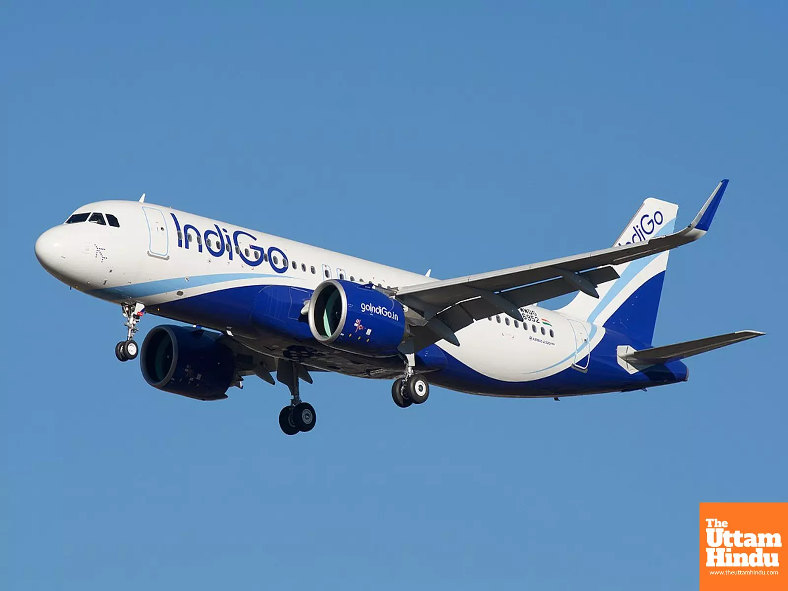 What Caused the Emergency Landing? IndiGo Flights Sudden Return to Indore Raises Questions What Caused the Emergency Landing? IndiGo Flights Sudden Return to Indore Raises Questions