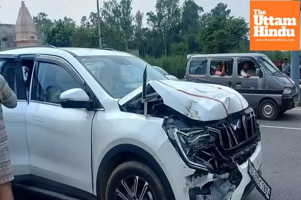 High-Speed Horror: Minister Gravely Injured as Convoy Collides on National Highway High-Speed Horror: Minister Gravely Injured as Convoy Collides on National Highway