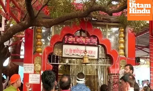 Bageshwar Dham Tragedy: Roof Collapse at Dhaba Kills Woman, Injures 10 Devotees