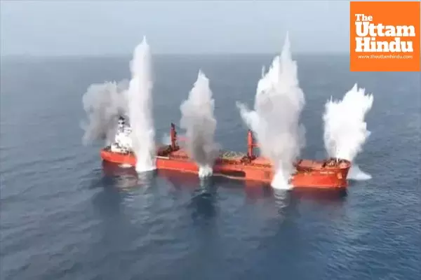 Red Sea Horror: Houthi Rebels Sink Cargo Ship in Deadly Attack, 3 Sailors Killed; VIDEO Surfaces Red Sea Horror: Houthi Rebels Sink Cargo Ship in Deadly Attack, 3 Sailors Killed; VIDEO Surfaces