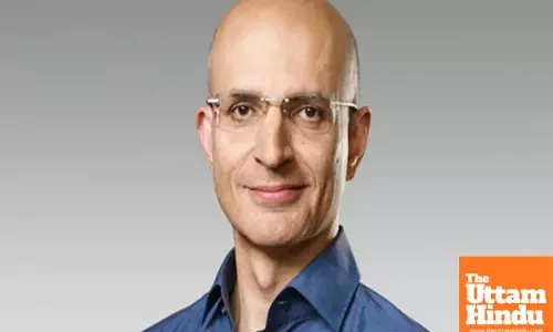 Apple Appoints Indian-Origin Sabih Khan as the Companys New Chief Operating Officer