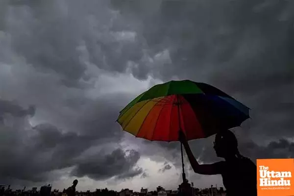 Monsoon Sweeps Across India: Yellow Alert Issued for Punjab, Haryana and Other States Monsoon Sweeps Across India: Yellow Alert Issued for Punjab, Haryana and Other States