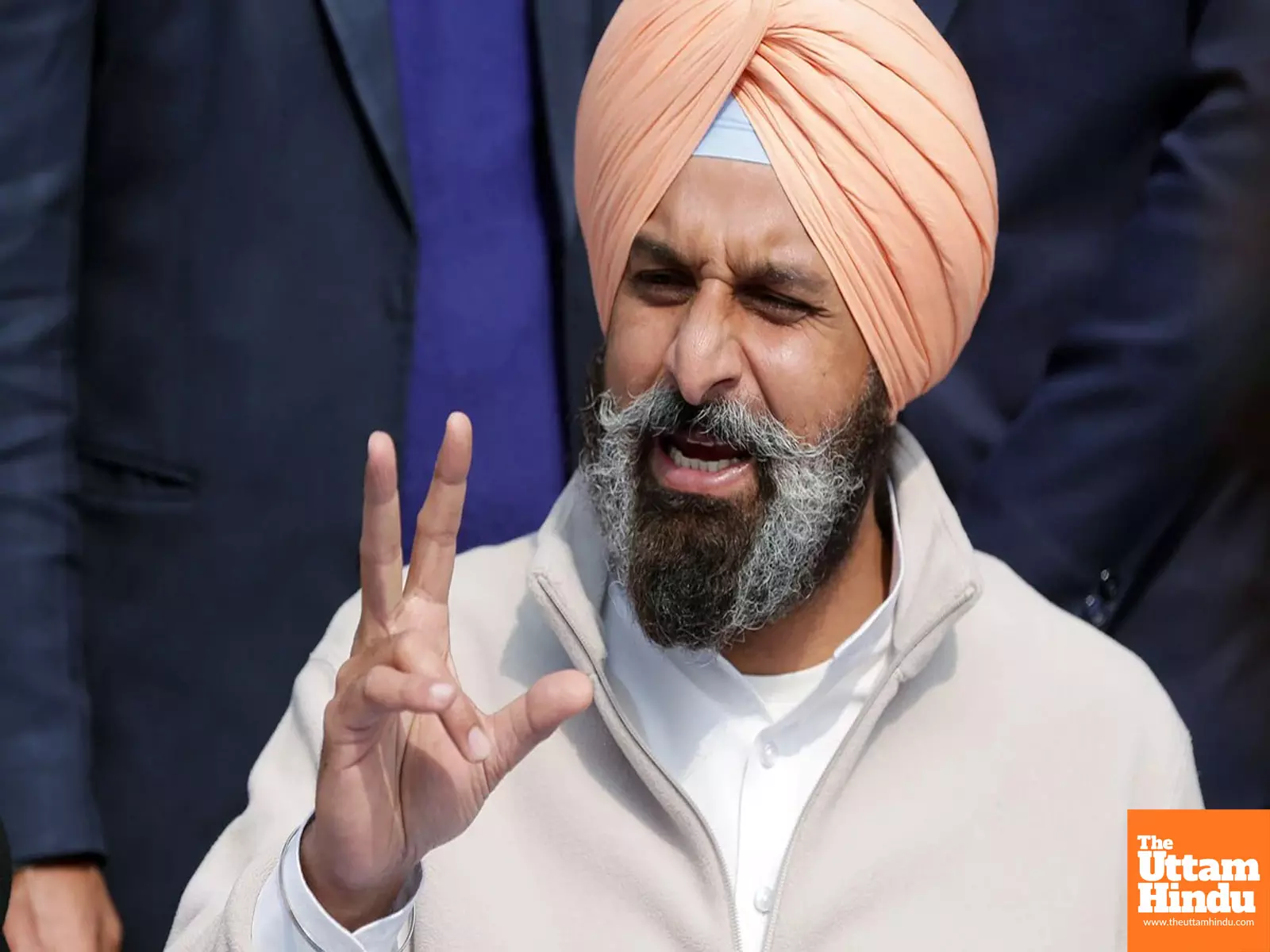 Bikram Majithias Residence Raided Again: Vigilance Department Intensifies Probe Bikram Majithias Residence Raided Again: Vigilance Department Intensifies Probe
