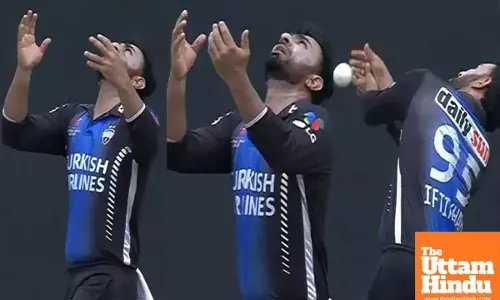 Cricket Chaos: Pakistani Player Drops Sitters, Gives Life, Watch Jaw-Dropping VIDEO!