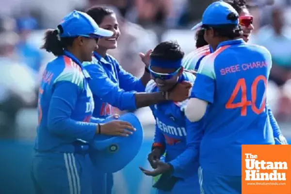 Indias daughters Creat history, defeated England 2-1 in the ODI series Indias daughters Creat history, defeated England 2-1 in the ODI series