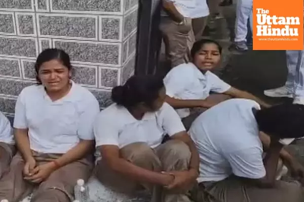 Forced to Bathe in Open, No Water, No Privacy, No Light – 600 Women Constables Expose Miserable Conditions Forced to Bathe in Open, No Water, No Privacy, No Light – 600 Women Constables Expose Miserable Conditions