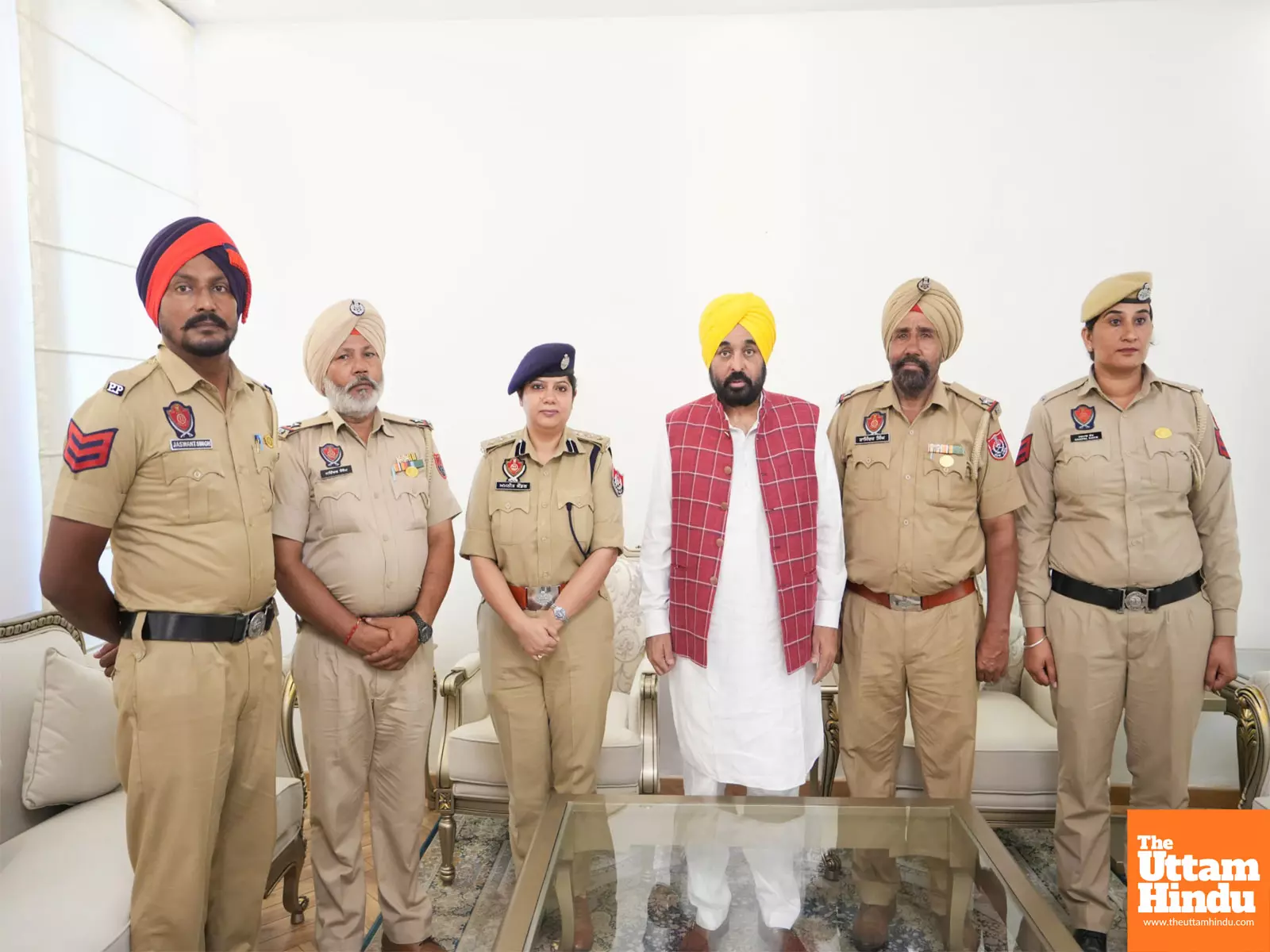Bhagwant Mann Announces CM Rakshak Padak for Four Cops Who Saved 11 Lives in Bathinda Bhagwant Mann Announces CM Rakshak Padak for Four Cops Who Saved 11 Lives in Bathinda
