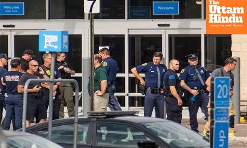 42-Year-Old Man Randomly Stabs Shoppers, Victim’s Eye Pierced, 11 Seriously Hurt