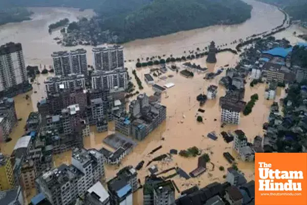 China Battered by Heavy Rain: Death Toll Reaches 30 China Battered by Heavy Rain: Death Toll Reaches 30