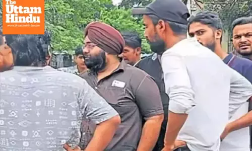 Big News: Mob Beats BJP Leader, Smashes Vehicle in Deadly Clash