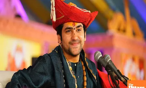 LU Professor Sparks Uproar Again, Accuses Dhirendra Shastri of Women Trafficking