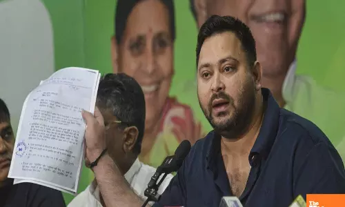 Election Commission Issues Notice to RJD Leader Tejasvi Yadav Over Voter ID Claim