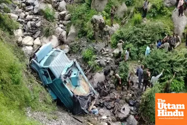 Tragedy in Udhampur: CRPF Vehicle Crashes, 3 Soldiers Killed and 15 Injured Tragedy in Udhampur: CRPF Vehicle Crashes, 3 Soldiers Killed and 15 Injured