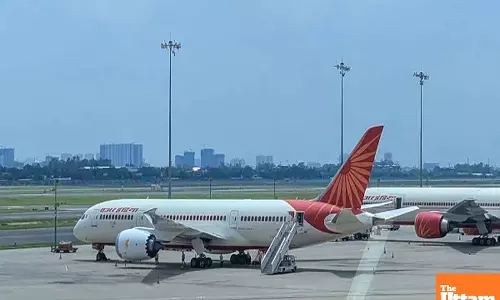 Air India Passengers Trapped for an Hour After Landing as Plane Doors Fail to Open