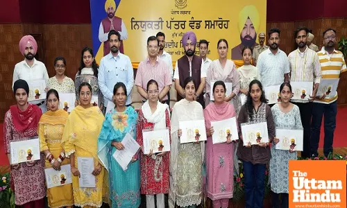 HARDEEP SINGH MUNDIAN HANDS OVER APPOINTMENT LETTERS TO 504 PATWARIS