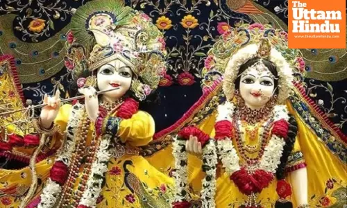 Janmashtami 2025: Powerful Remedies and Rituals to Attract Wealth, Fame and Blessings