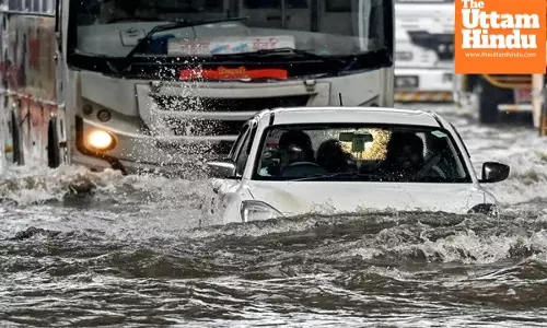 Mumbai Paralyzed by Torrential Rains:  BMC Shuts Down Offices, 8 Dead in Maharashtra Floods, High Alert issued