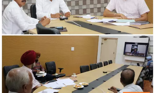 Keep strict 24×7 vigil along rivers embankments: Barinder Kumar Goyal