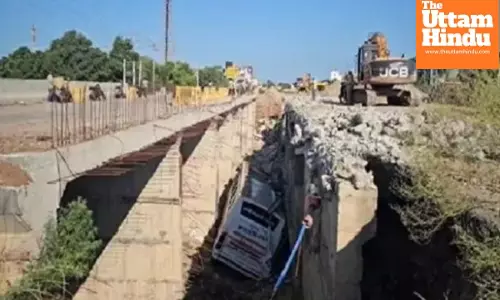 Horror on the Way to Vaishno Devi: Pilgrim Bus from UP Plunges 30 Feet Off Bridge in J&K’s Samba, One Killed and 40 Injured