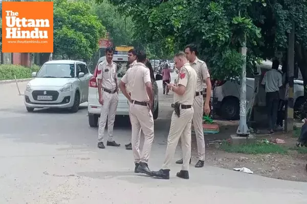 Explosive Scare in National Capital: Bomb Threat at Dwarka School, Police Launch Massive Search Operation Explosive Scare in National Capital: Bomb Threat at Dwarka School, Police Launch Massive Search Operation