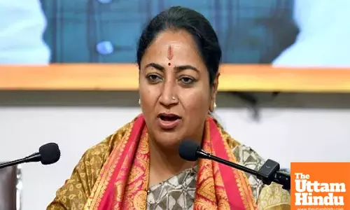 Man Enters Delhi CM Rekha Guptas Program Post-Attack, Detained by Police