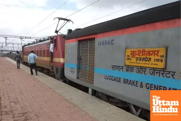 Girls Body Found in Trains AC Coach Bathroom, Passengers in Panic Girls Body Found in Trains AC Coach Bathroom, Passengers in Panic