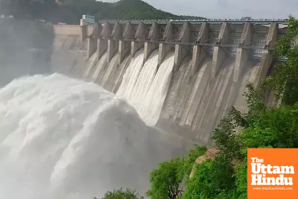 Heavy Downpour Alert in Punjab: Bhakra Dam Releases Water, Emergency Number Out Heavy Downpour Alert in Punjab: Bhakra Dam Releases Water, Emergency Number Out
