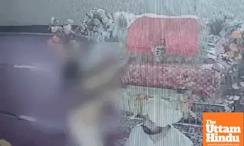 Shocking Incident in Ludhiana: Woman Strips Before Guru Granth Sahib Inside Gurdwara, Case Filed