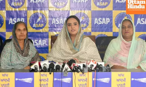 AAP Punjab Women Wing Providing Food, Personal Hygiene Essentials and Medical Assistance to Women in Flood Affected Areas