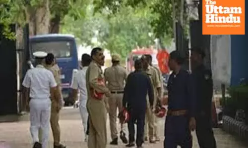 Delhi on Alert: 20 Colleges Receive Bomb Threats, Police Teams Deployed