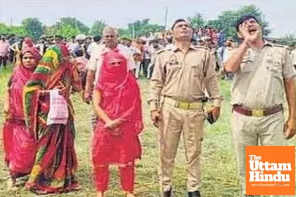 Bollywood Scene in Real Life: UP Man Stages 5-Hour High-Tension Tower Drama for Love Bollywood Scene in Real Life: UP Man Stages 5-Hour High-Tension Tower Drama for Love