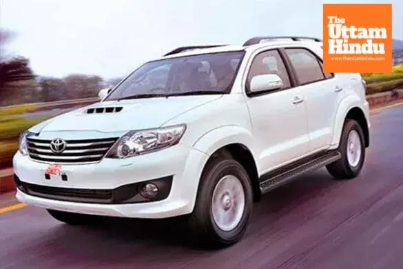 Fortuner Robbery During Test Drive; Employee Injured After Being Pushed Out