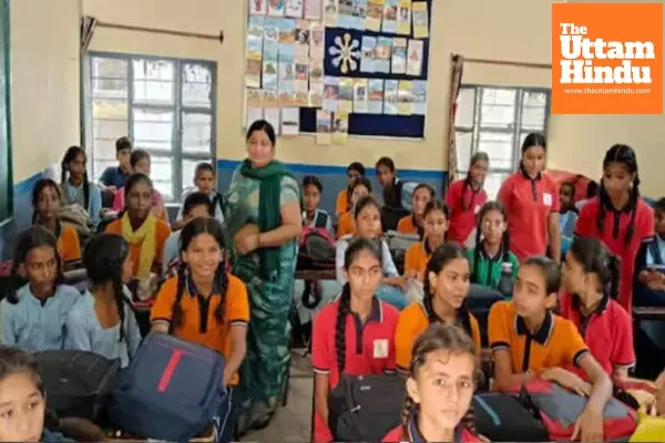 School Enrollments Drop by 11 Lakh in 2024–25; Private Schools Rise as Government Schools See Sharp Decline School Enrollments Drop by 11 Lakh in 2024–25; Private Schools Rise as Government Schools See Sharp Decline