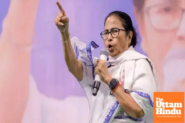 Political Showdown Intensifies in Bengal as Mamata Banerjee to Introduce Censure Motion Against BJP Political Showdown Intensifies in Bengal as Mamata Banerjee to Introduce Censure Motion Against BJP