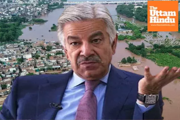 Pak Defence Minister Sparks Outrage: Calls Flood a Blessing of Allah, Advises People to Store Water Pak Defence Minister Sparks Outrage: Calls Flood a Blessing of Allah, Advises People to Store Water