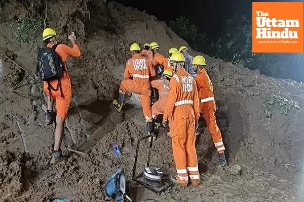 Tragedy in Himachal: Massive Landslide in Mandi’s Sundernagar Claims 7 Lives, Including 4 Members of Same Family Tragedy in Himachal: Massive Landslide in Mandi’s Sundernagar Claims 7 Lives, Including 4 Members of Same Family