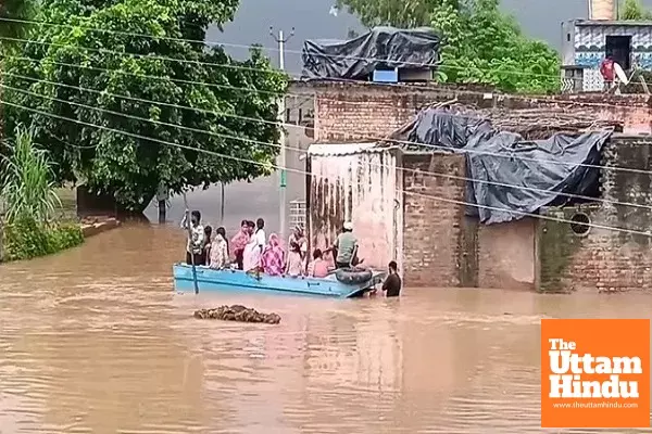 Education paralyzed in Punjab – 1,200 villages submerged, Schools and colleges shut till September 7 Education paralyzed in Punjab – 1,200 villages submerged, Schools and colleges shut till September 7