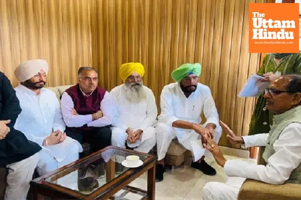 Punjab Flood Horror: Union Minister Shivraj Singh Chouhan Lands in Amritsar, Promises Modi Govt’s Full Support Punjab Flood Horror: Union Minister Shivraj Singh Chouhan Lands in Amritsar, Promises Modi Govt’s Full Support