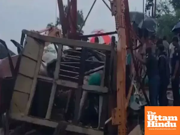 Tragedy Strikes Pavagadh: 6 Killed in Ropeway Accident at Temple Construction Site Tragedy Strikes Pavagadh: 6 Killed in Ropeway Accident at Temple Construction Site