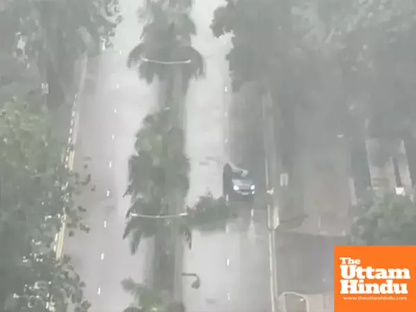 Typhoon Tapah Hits China: Flights Grounded, Schools Shut, Mass Evacuations Typhoon Tapah Hits China: Flights Grounded, Schools Shut, Mass Evacuations