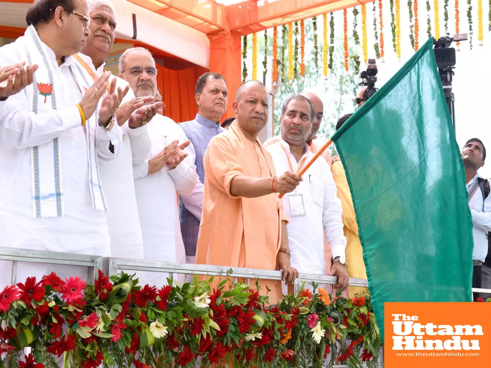 CM Yogi Adityanath flags off 48 trucks carrying relief supplies for flood-hit states