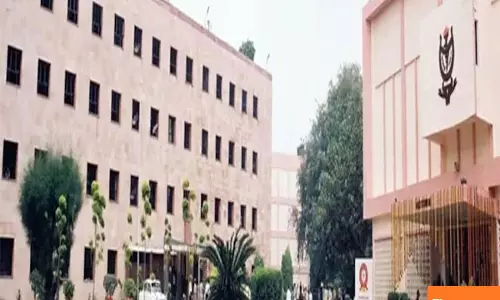 Bomb threat to Maulana Azad Medical College and CM Secretariat, agencies on high alert