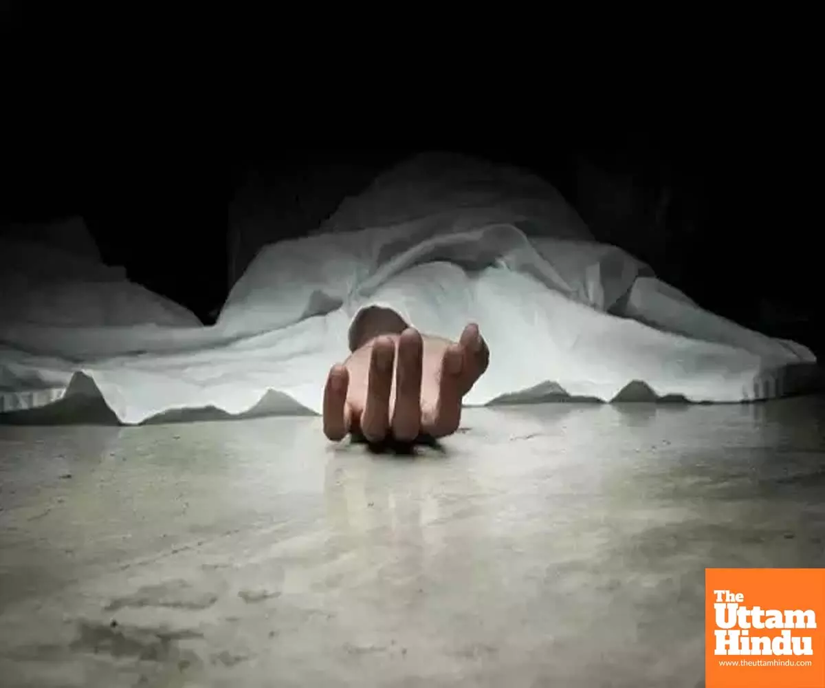 Shocking scene in locality – 4 family members found dead inside locked home