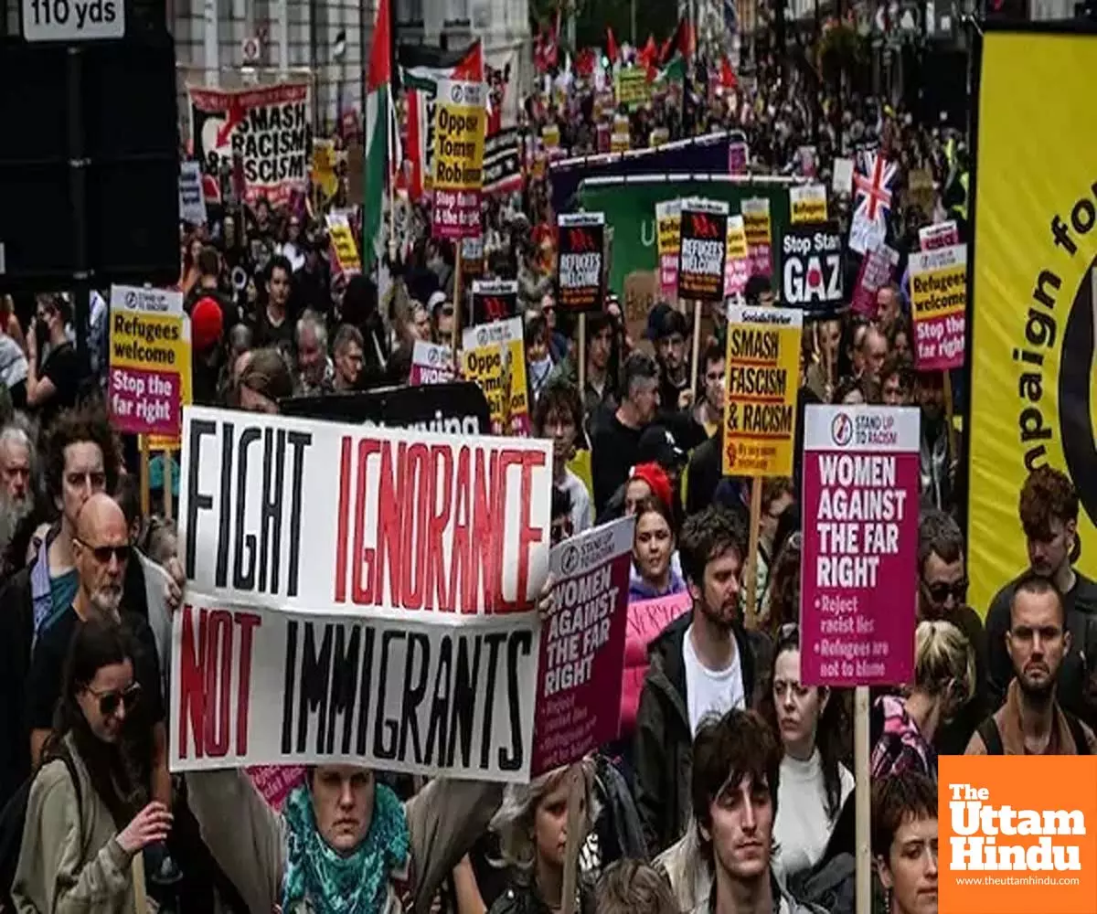 1 lakh people take to the streets in London, protest against illegal immigration 1 lakh people take to the streets in London, protest against illegal immigration