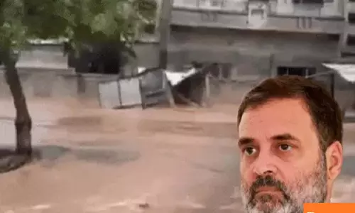 Rahul Gandhi reaches Amritsar, meets flood victims with senior Congress leaders