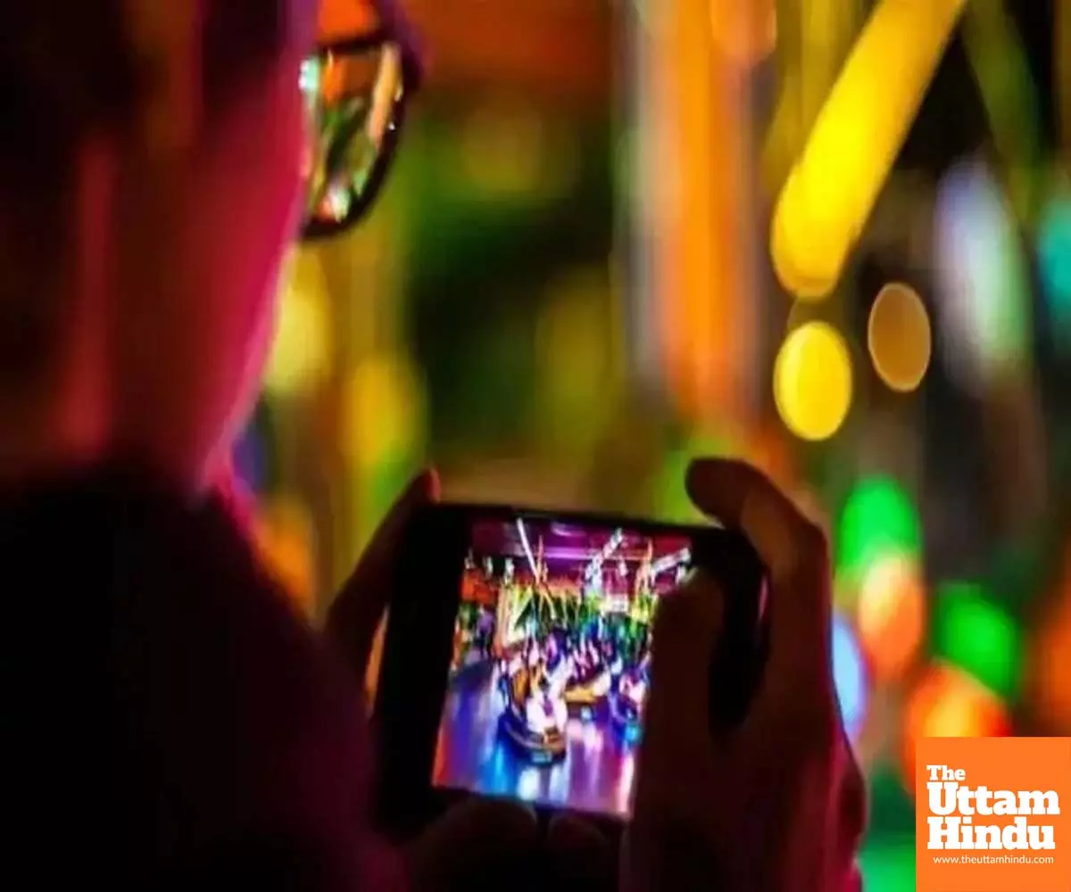 Class 6 student spends ₹13 lakh on online games, later commits suicide Class 6 student spends ₹13 lakh on online games, later commits suicide