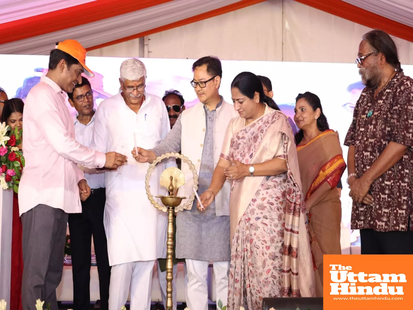 Chief Minister Rekha Gupta Addresses ‘Viksit Bharat ke Rang, Kala ke Sang’ Chief Minister Rekha Gupta Addresses ‘Viksit Bharat ke Rang, Kala ke Sang’