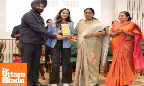 “No Language Can Replace Hindi” – Rekha Gupta at Hindi Pakhwada Event in Delhi