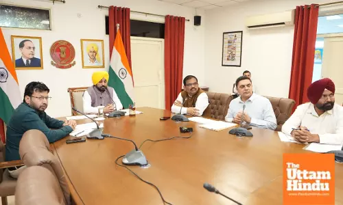 CM Reviews Ongoing Cleanliness, Repair and Relief Efforts in Flood Affected Towns and Cities